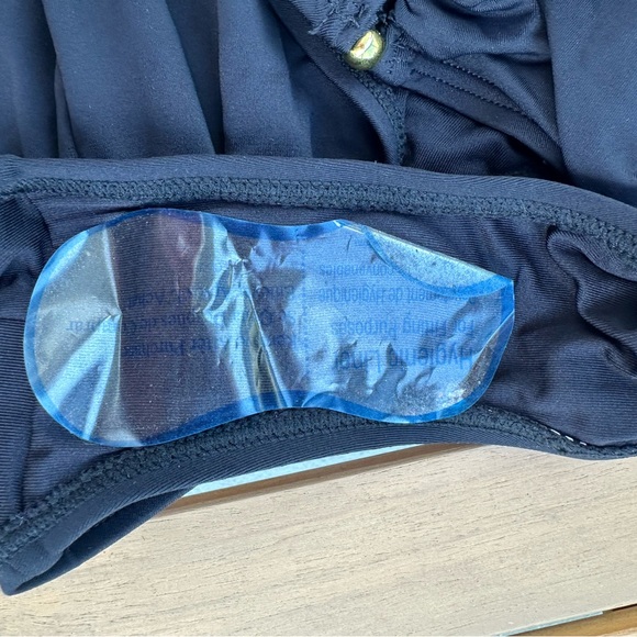 Carmen Marc Valvo Black Ruched One Piece Swimsuit Size 12 NWT Gold Button Detail - Picture 7 of 7